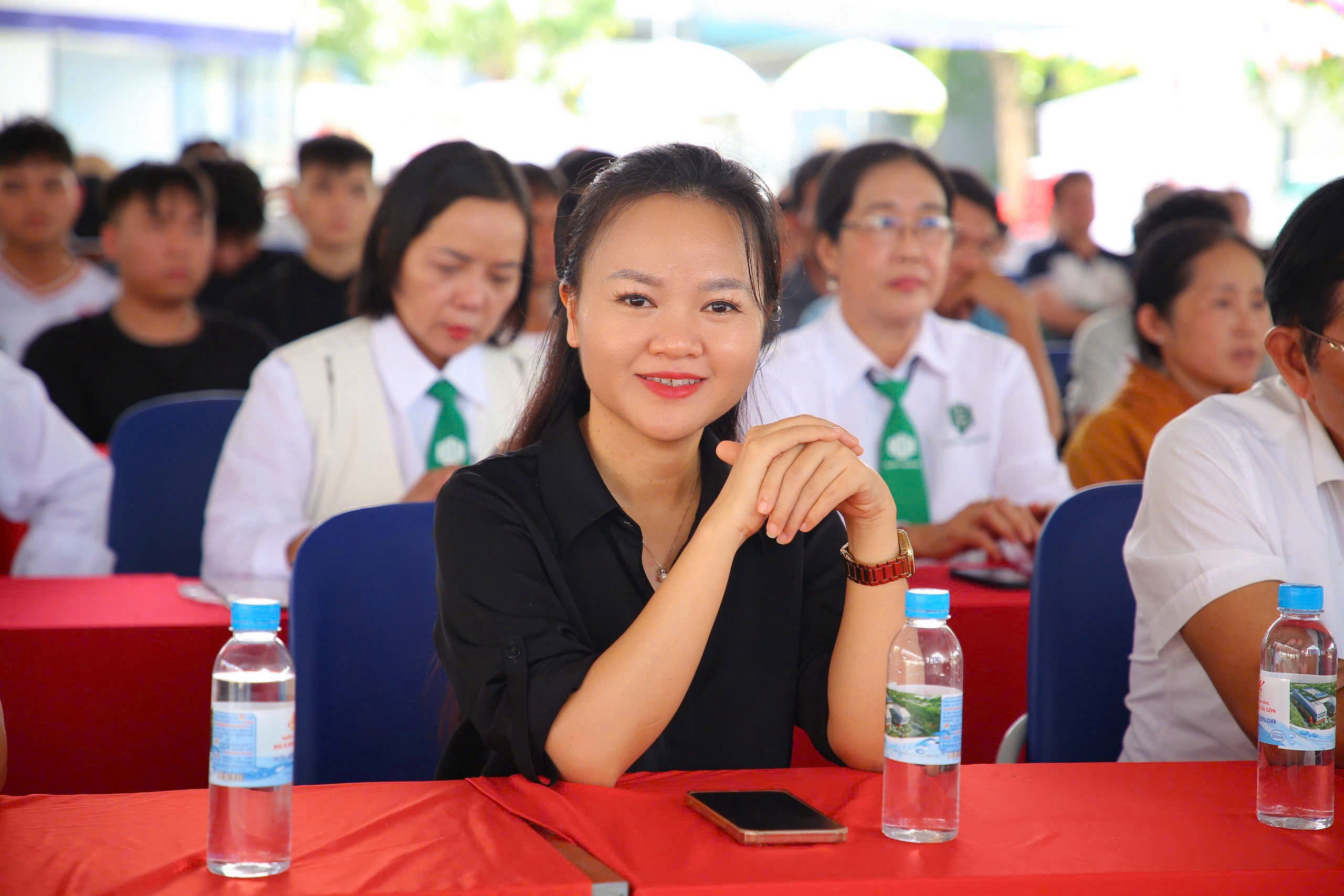 Cô Nguyên Phụng tham dự sự kiện định hướng tuyển sinh CĐ BKC